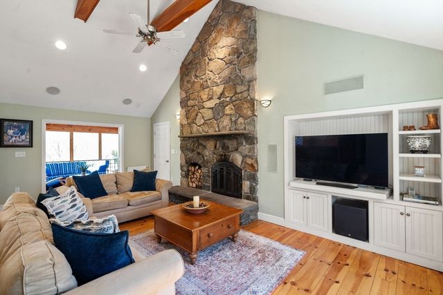 3 Bridle Path, Sherborn, MA 01770