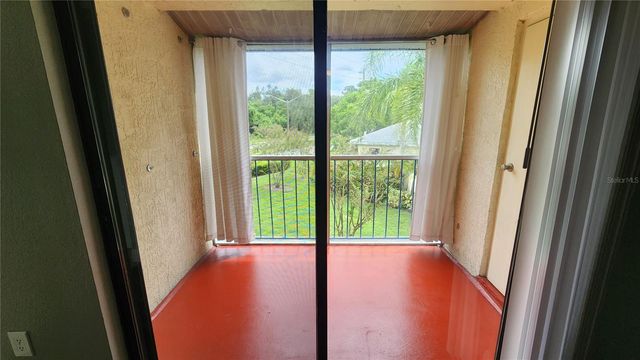 90 HIDDEN LAKE DRIVE 112, Sanford, FL 32773