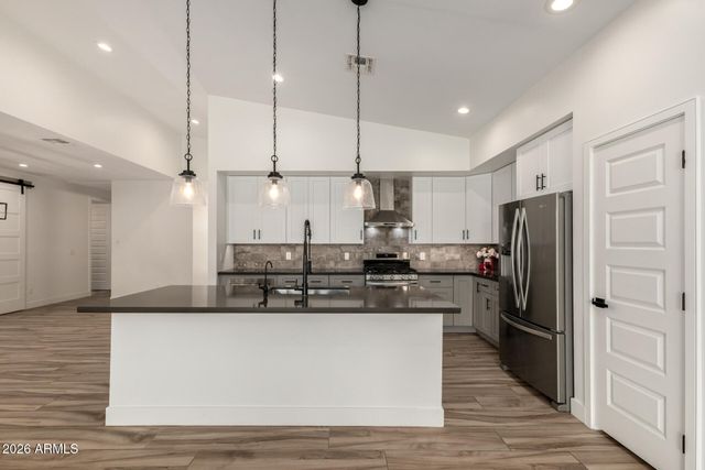 2418 E AMELIA Avenue, Phoenix, AZ 85016