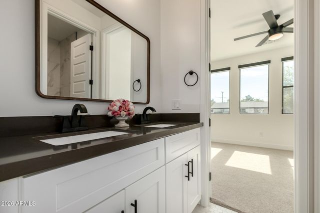 2418 E AMELIA Avenue, Phoenix, AZ 85016