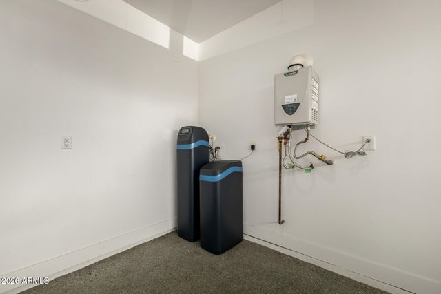 2418 E AMELIA Avenue, Phoenix, AZ 85016