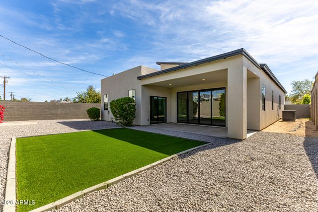 2418 E AMELIA Avenue, Phoenix, AZ 85016