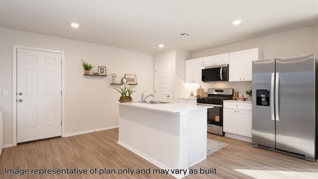 11525 SW 38th Street, Mustang, OK 73064