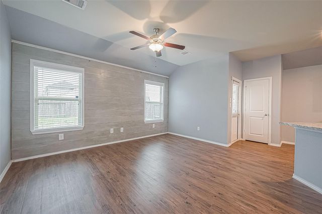 14015 Lake Crescent Drive, Conroe, TX 77384