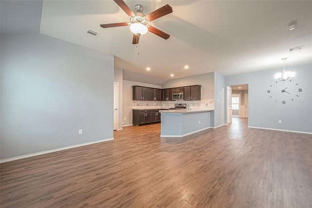 14015 Lake Crescent Drive, Conroe, TX 77384