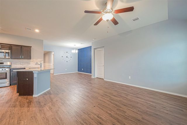 14015 Lake Crescent Drive, Conroe, TX 77384