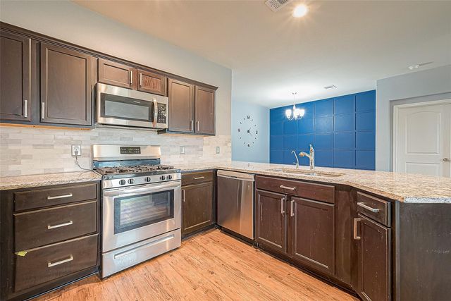 14015 Lake Crescent Drive, Conroe, TX 77384