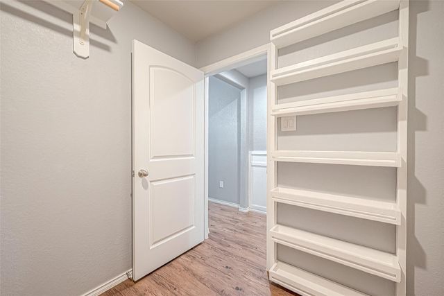 14015 Lake Crescent Drive, Conroe, TX 77384