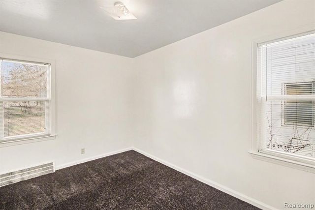 20035 Ashton Avenue, Detroit, MI 48219