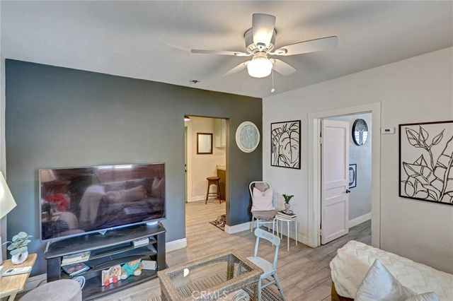 235 E M, Colton, CA 92324