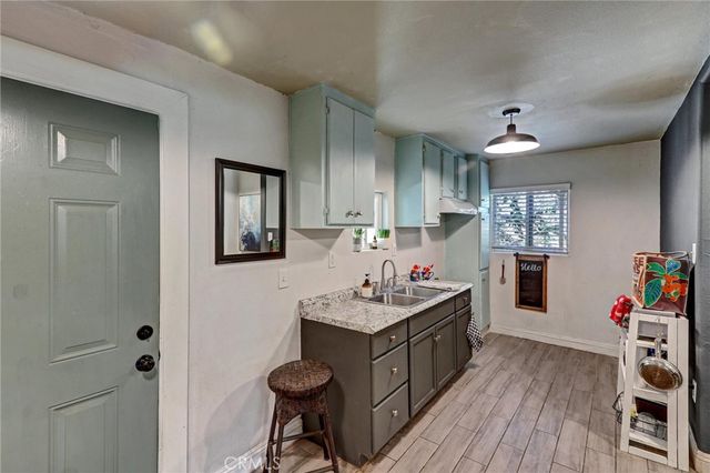 235 E M, Colton, CA 92324