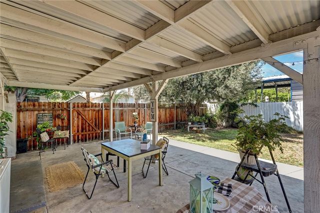 235 E M, Colton, CA 92324
