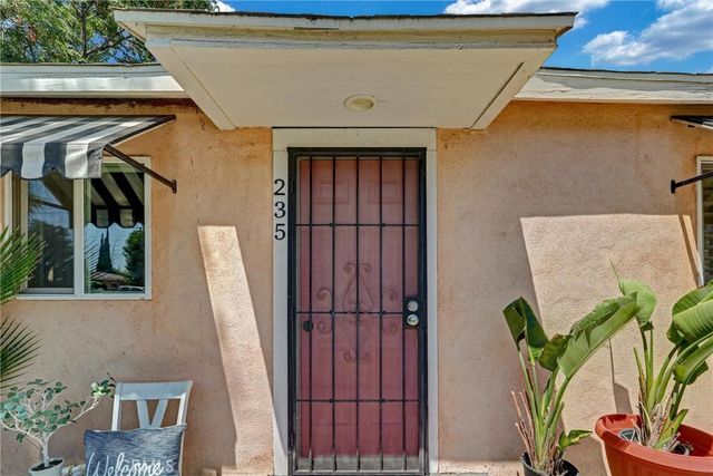 235 E M, Colton, CA 92324
