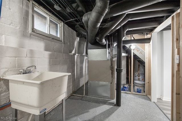 4940 E 106th Street, Garfield Heights, OH 44125