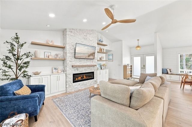 13270 Electron DR, Fort Myers, FL 33908