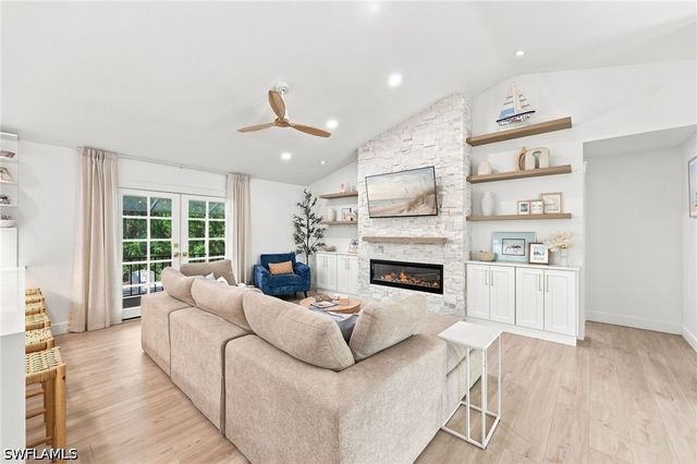 13270 Electron DR, Fort Myers, FL 33908