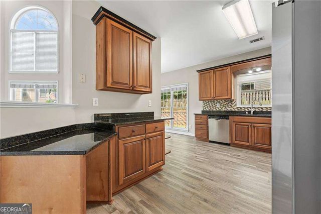 2878 Calhoun Square, Suwanee, GA 30024