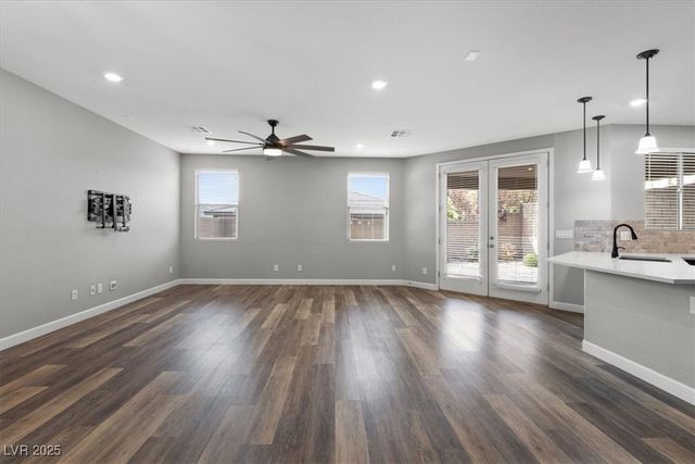 929 Glenhaven Place, Las Vegas, NV 89138