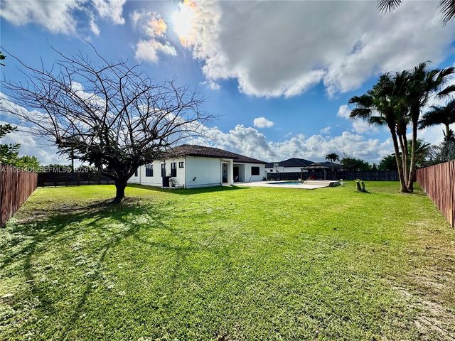 20449 SW 328th St, Homestead, FL 33030