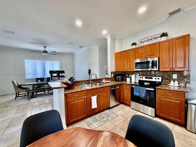 20449 SW 328th St, Homestead, FL 33030