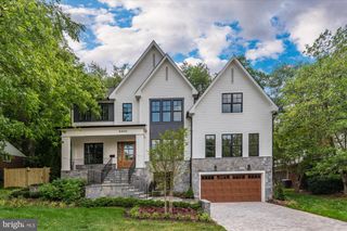 4911 37TH STREET, Arlington, VA 22207