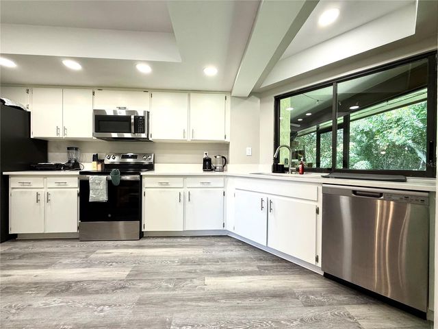 2816 COUNTRYBROOK DRIVE L16, Palm Harbor, FL 34684