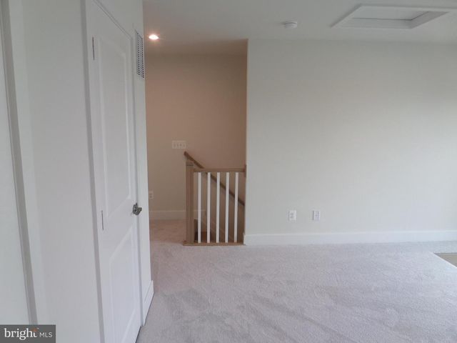 2718 RIVER BIRCH RD, Herndon, VA 20171
