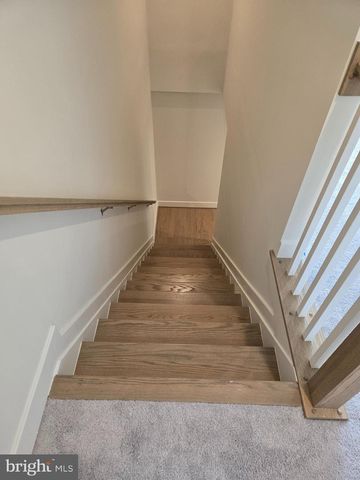 2718 RIVER BIRCH RD, Herndon, VA 20171