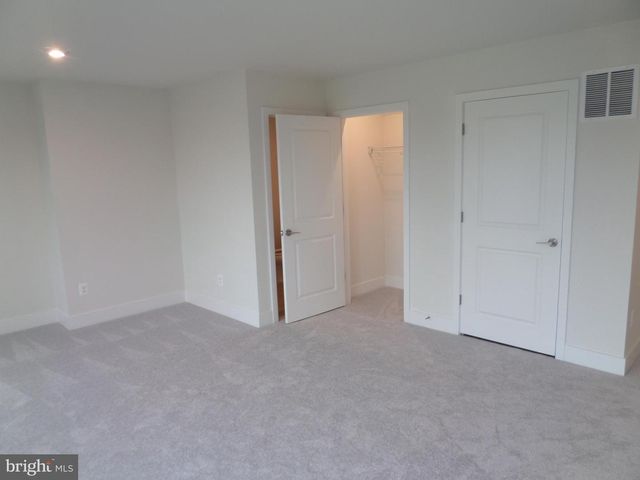 2718 RIVER BIRCH RD, Herndon, VA 20171