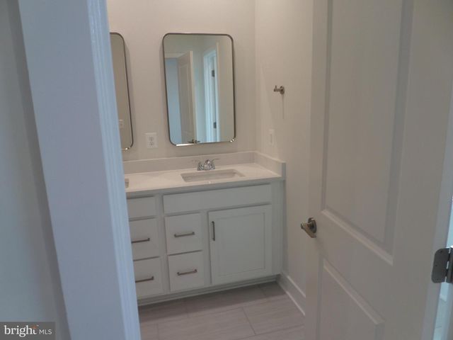 2718 RIVER BIRCH RD, Herndon, VA 20171