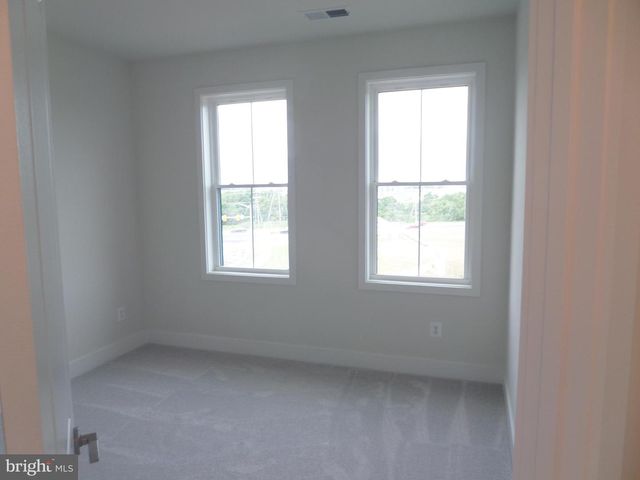2718 RIVER BIRCH RD, Herndon, VA 20171