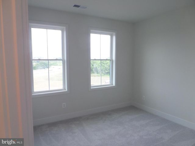 2718 RIVER BIRCH RD, Herndon, VA 20171