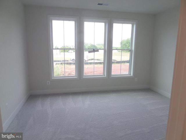 2718 RIVER BIRCH RD, Herndon, VA 20171