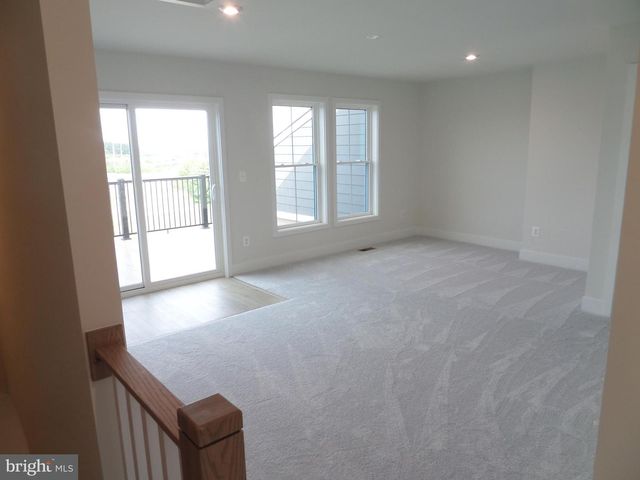 2718 RIVER BIRCH RD, Herndon, VA 20171