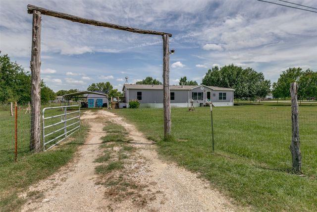 10900 Pikes Peak, Venus, TX 76084