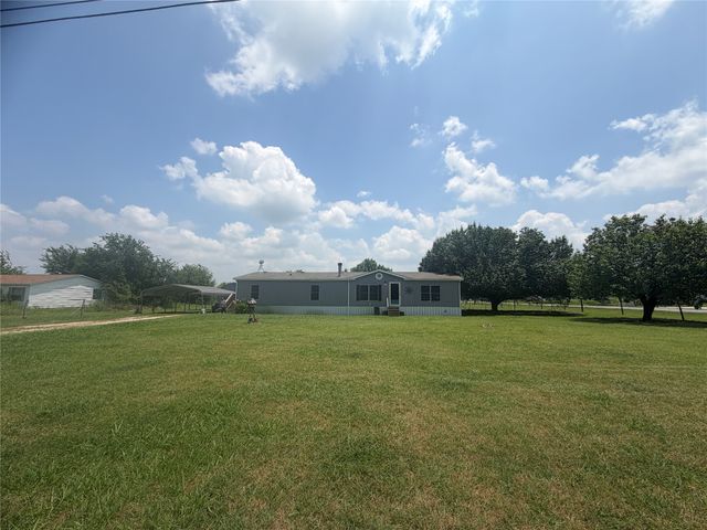 10900 Pikes Peak, Venus, TX 76084