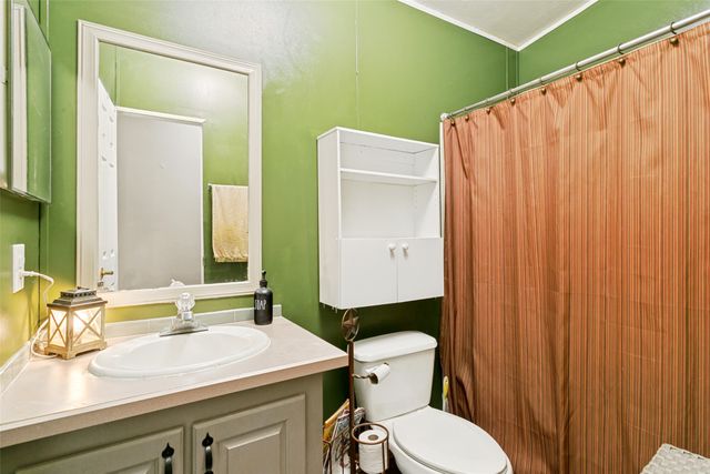 10900 Pikes Peak, Venus, TX 76084