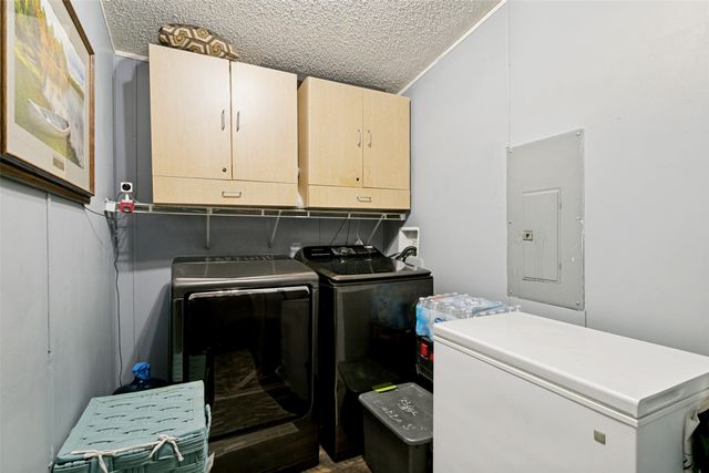 10900 Pikes Peak, Venus, TX 76084