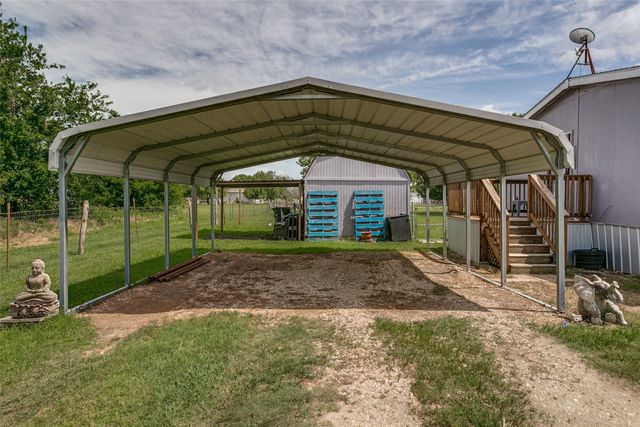 10900 Pikes Peak, Venus, TX 76084