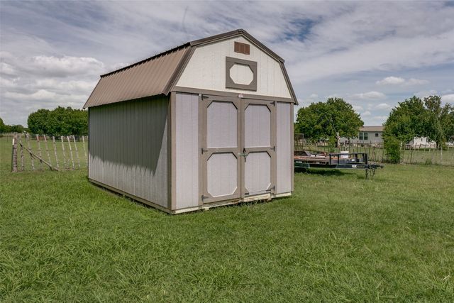 10900 Pikes Peak, Venus, TX 76084