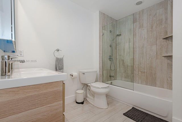2301 Collins Avenue PH21, Miami Beach, FL 33139