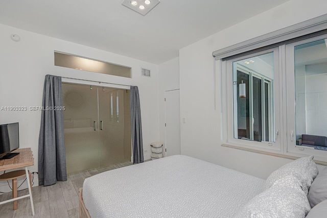 2301 Collins Avenue PH21, Miami Beach, FL 33139