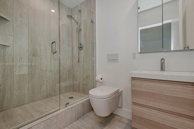 2301 Collins Avenue PH21, Miami Beach, FL 33139