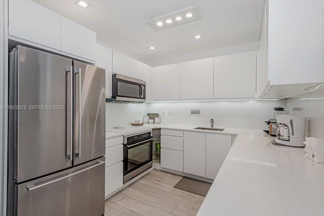 2301 Collins Avenue PH21, Miami Beach, FL 33139