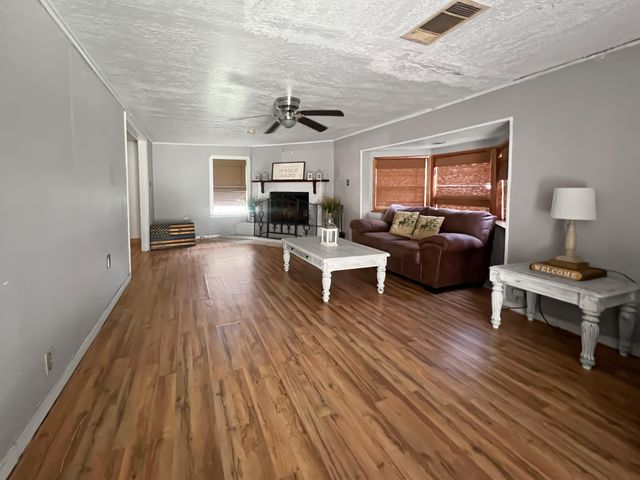 341 Cold Springs Loop, Anacoco, LA 71403