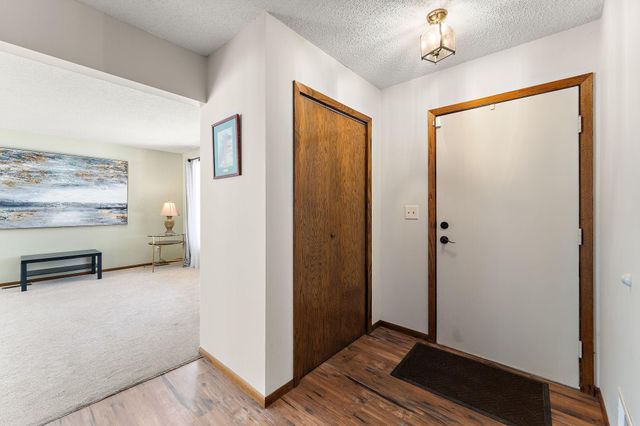 8290 Angus Avenue, Inver Grove Heights, MN 55077