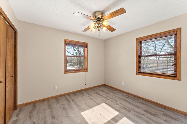 8290 Angus Avenue, Inver Grove Heights, MN 55077