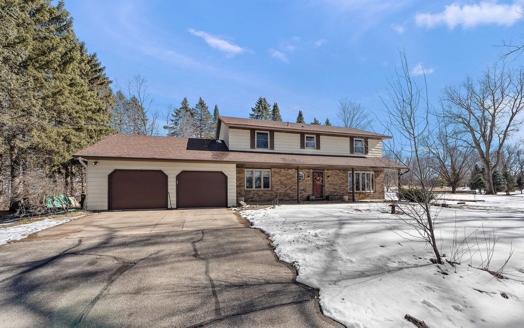 8290 Angus Avenue, Inver Grove Heights, MN 55077