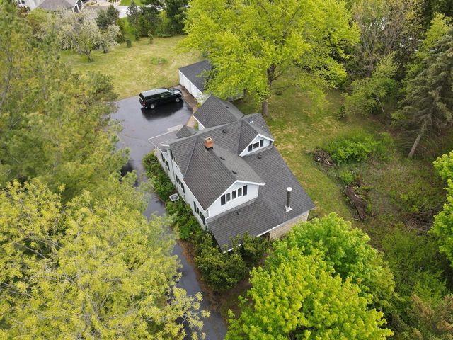 W303S1752 Brandybrook ROAD, Waukesha, WI 53188
