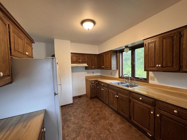 W303S1752 Brandybrook ROAD, Waukesha, WI 53188